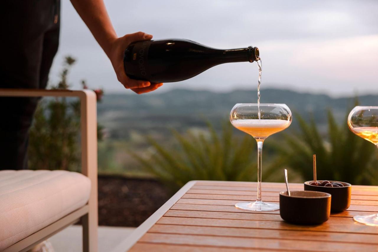 Tavarneta Estate Dobrovo Ngoại thất bức ảnh