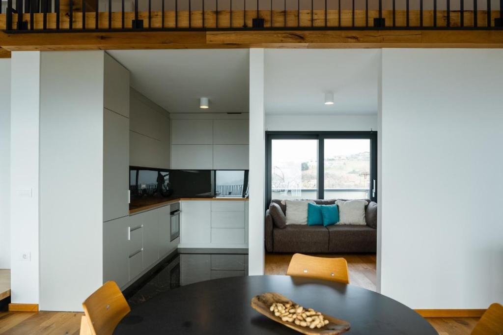 Tavarneta Estate Dobrovo Ngoại thất bức ảnh