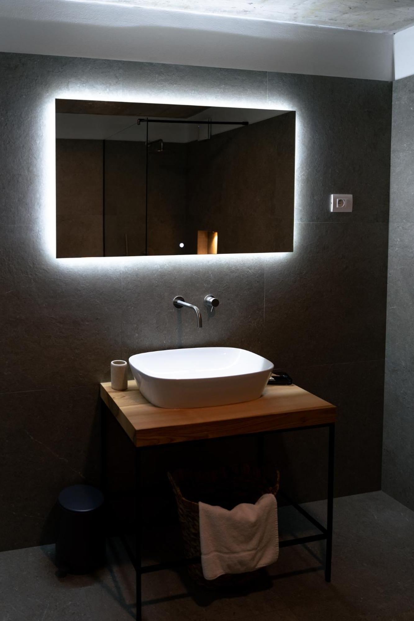 Tavarneta Estate Dobrovo Ngoại thất bức ảnh